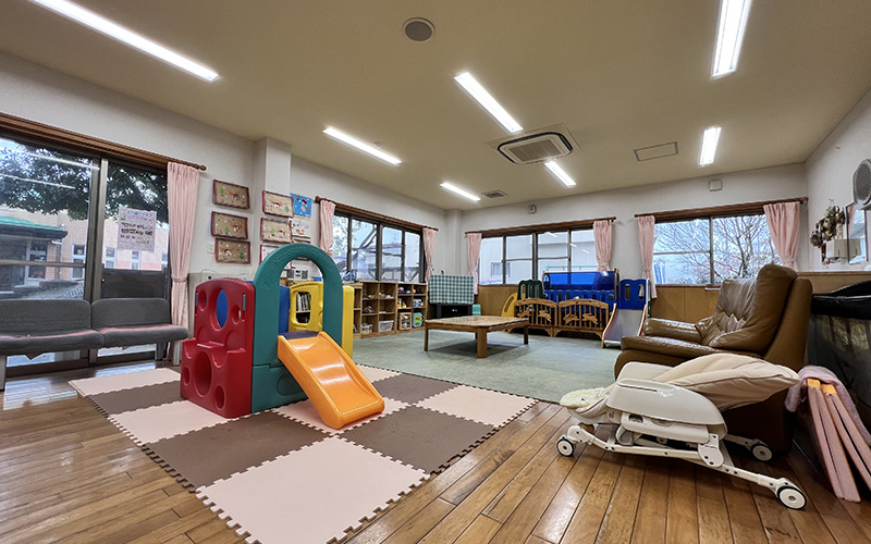 子育て支援センター（室内）