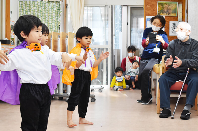 隣接園との交流